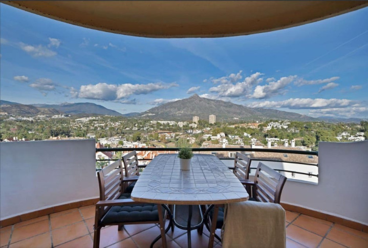 Piso en Señorio de Aloha
